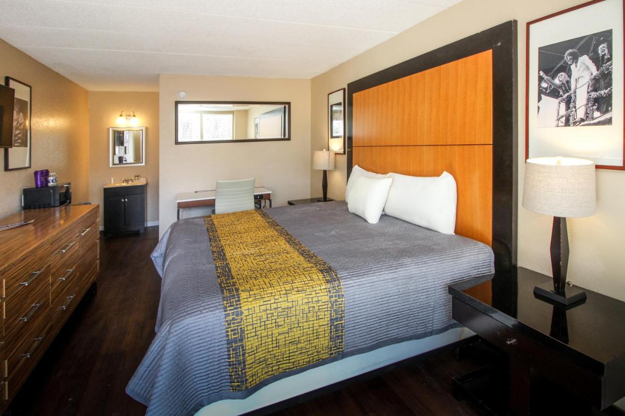 Apm Inn And Suites Winchester Ngoại thất bức ảnh